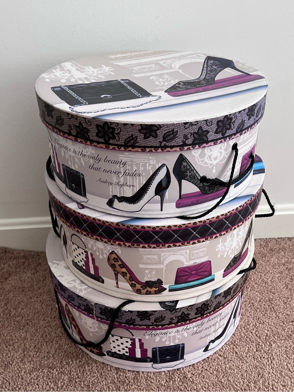 Set of 3 paper hat boxes Tri- Coastal Design